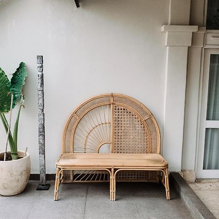 Hotel Kresna By The Sea By Kresna Hospitality Seminyak Exterior foto