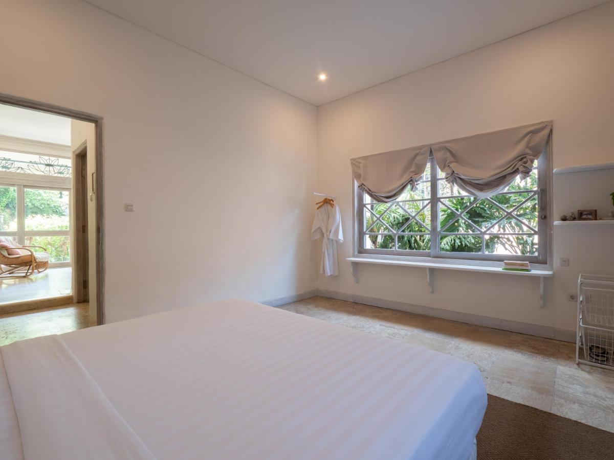 Hotel Kresna By The Sea By Kresna Hospitality Seminyak Exterior foto