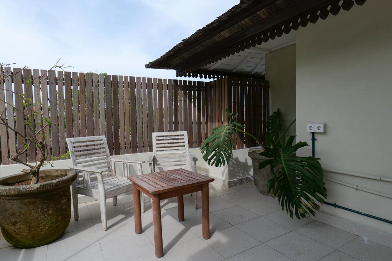 Hotel Kresna By The Sea By Kresna Hospitality Seminyak Exterior foto